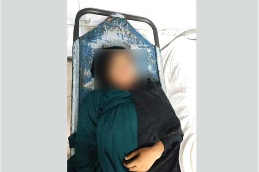 ইজিবাইকের মোটরে ওড়না পেঁচিয়ে প্রাণ গেল তরুণীর